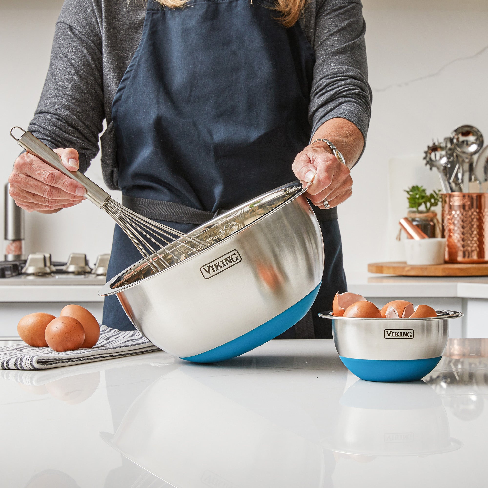 Viking 10-Piece Stainless Steel Mixing Bowl Set with Lids, Teal